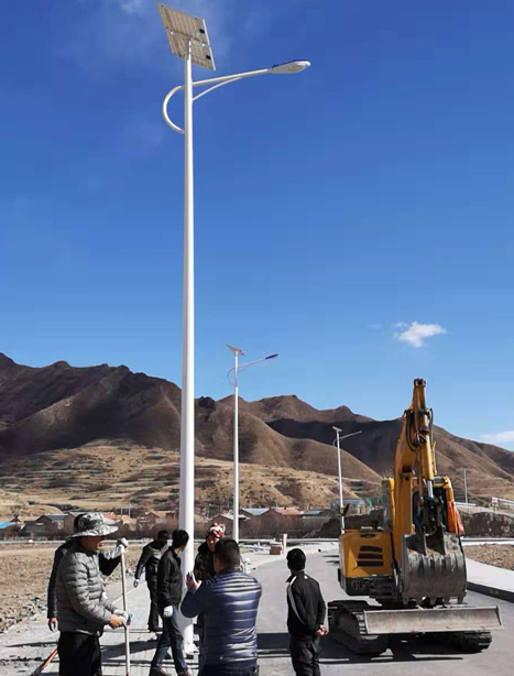 甘南碌曲10米肃州太阳能路灯项目