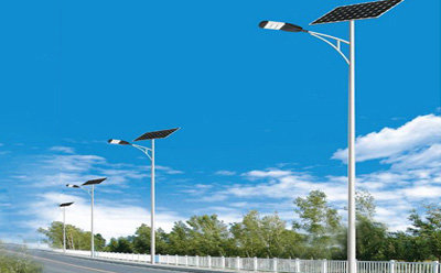 农村道路装肃州太阳能路灯选多大瓦数实测